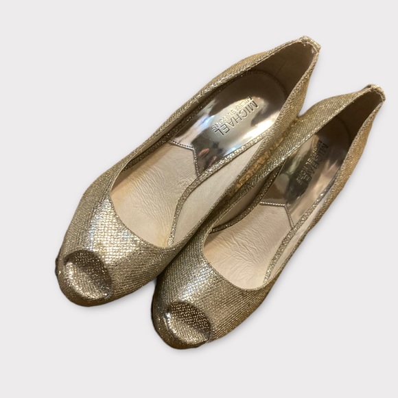 EUC Michael Kors Metallic Glitter Heels⭐️ - Picture 4 of 10